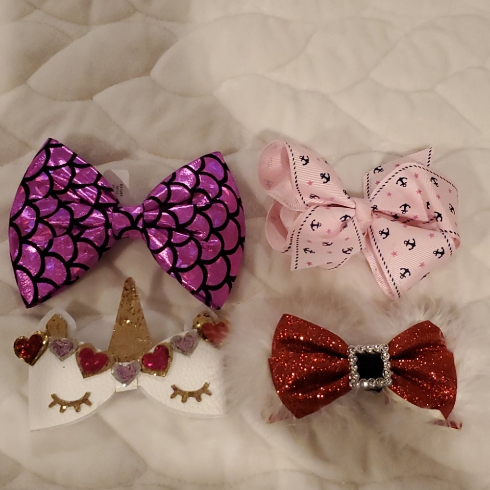 4 bows